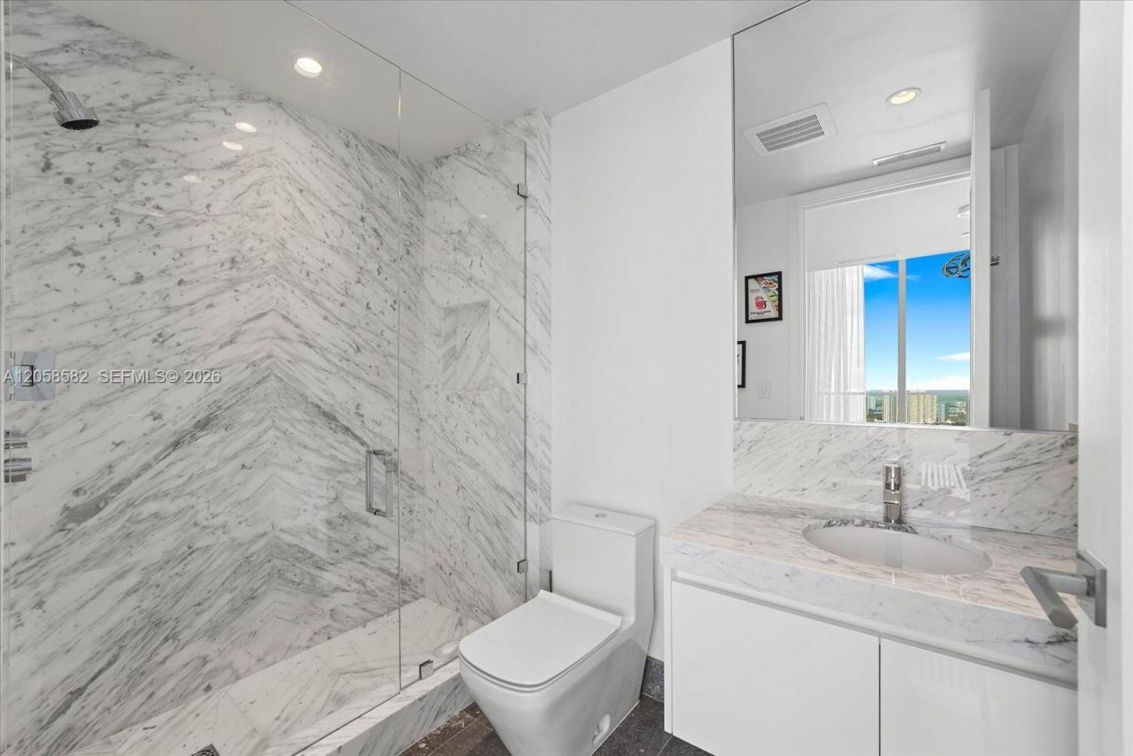17901 Collins Ave, Unit 3004, Sunny Isles Beach, FL 33160 Photo