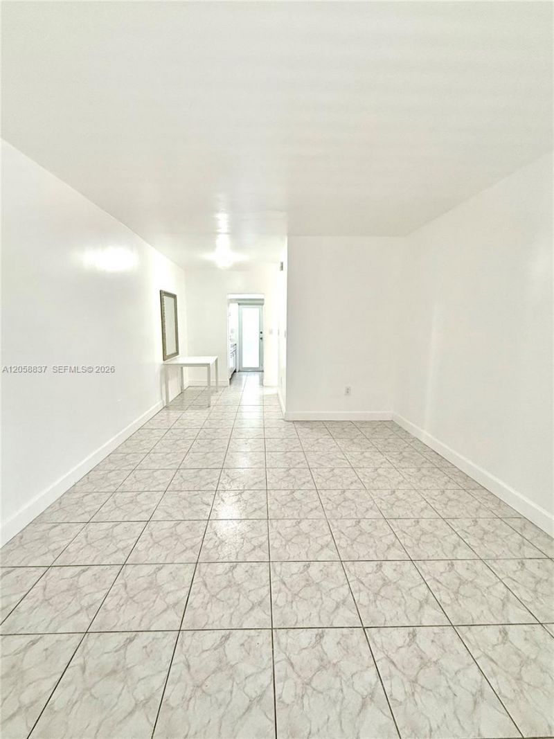 1021 Michigan Ave, Unit 3, Miami Beach, FL 33139 Photo