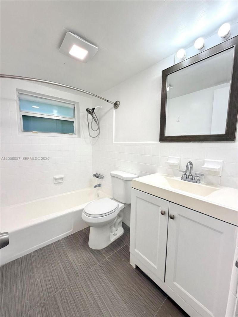 1021 Michigan Ave, Unit 3, Miami Beach, FL 33139 Photo