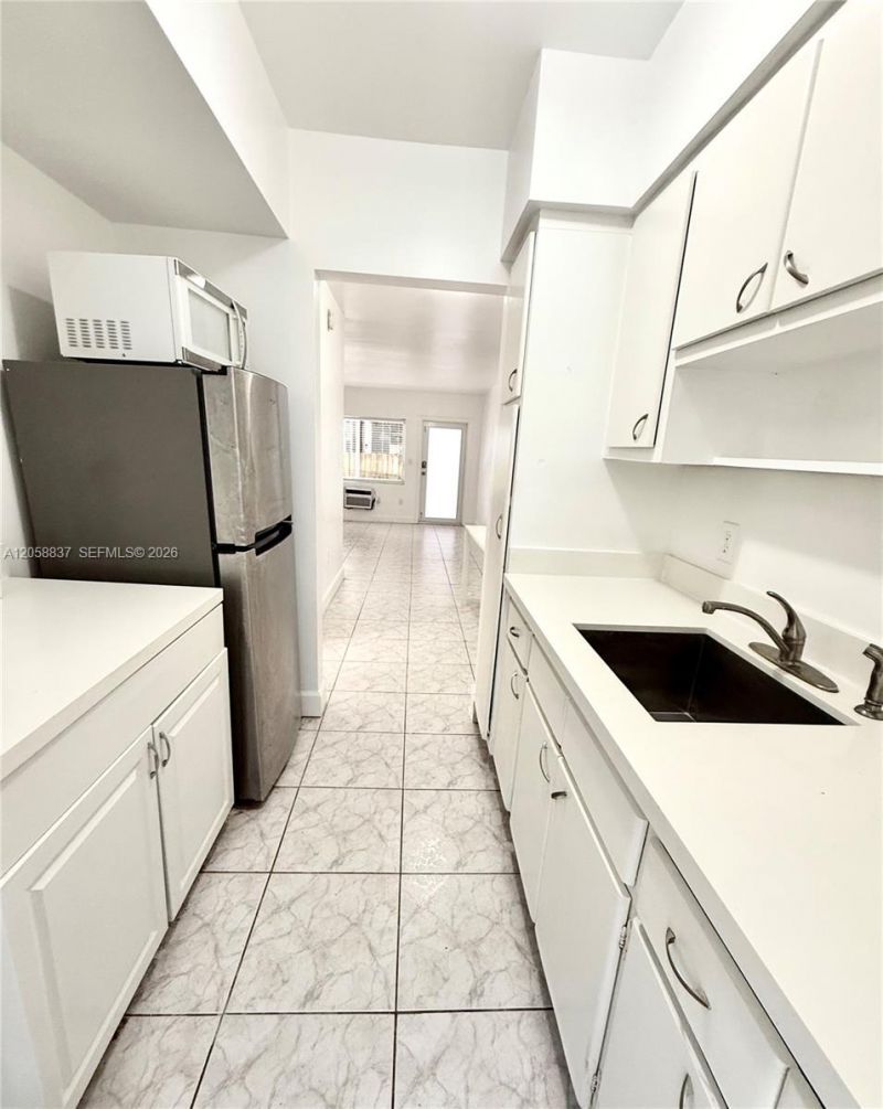 1021 Michigan Ave, Unit 3, Miami Beach, FL 33139 Photo