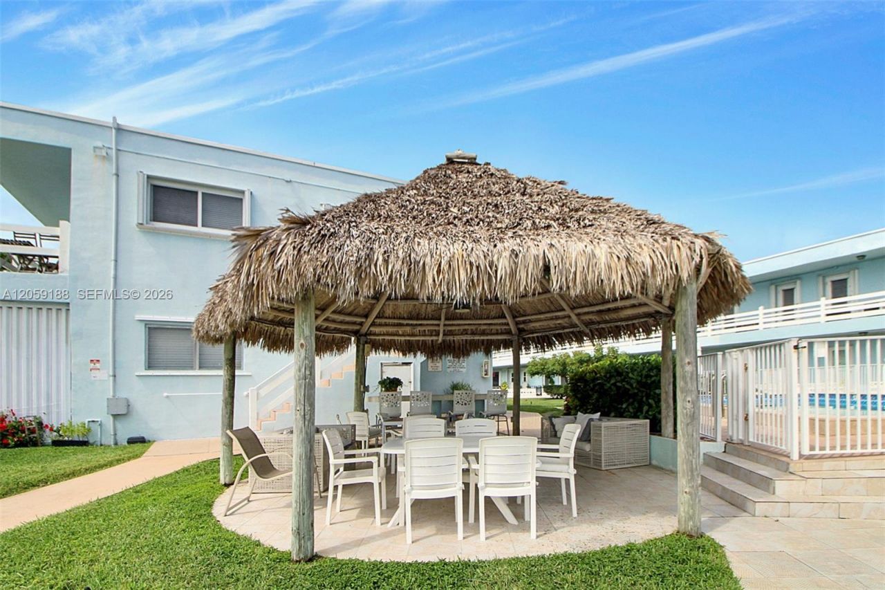 2700 NE 135th St, Unit 12, North Miami, FL 33181 Photo