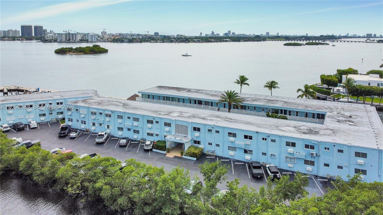 2700 NE 135th St, Unit 12, North Miami, FL 33181 Photo