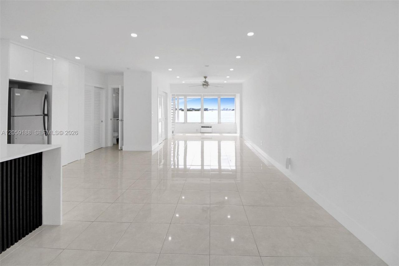 2700 NE 135th St, Unit 12, North Miami, FL 33181 Photo