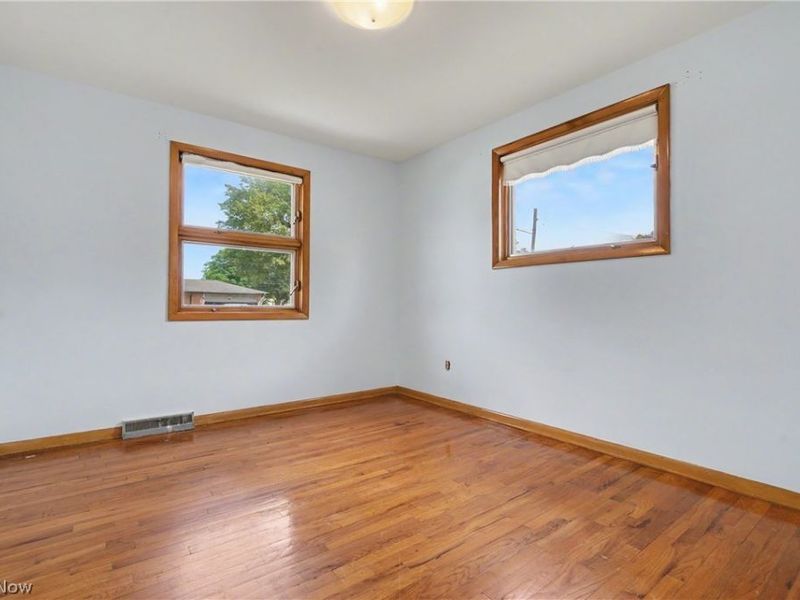 11905 Ronald Drive, Parma, OH 44130 Photo 14