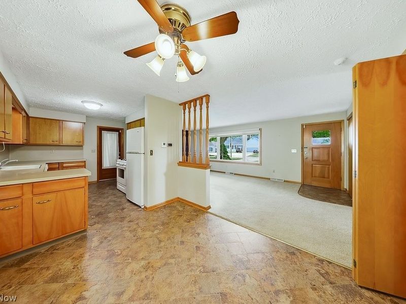 1812 Skyline Drive, Lorain, OH 44053 Photo 12