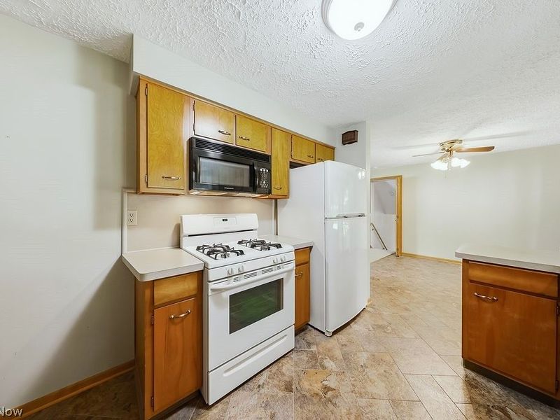 1812 Skyline Drive, Lorain, OH 44053 Photo 14