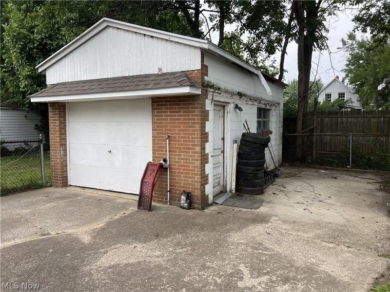 1524 W 23rd Street, Lorain, OH 44052 Photo 3
