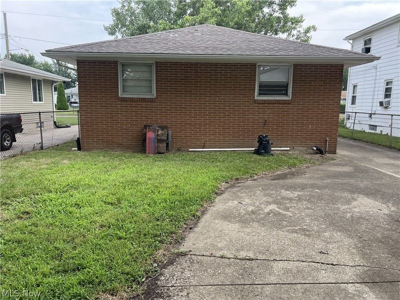 1524 W 23rd Street, Lorain, OH 44052 Photo 4