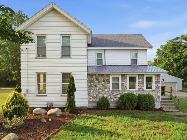 6649 122nd Avenue, Fennville, MI 49408