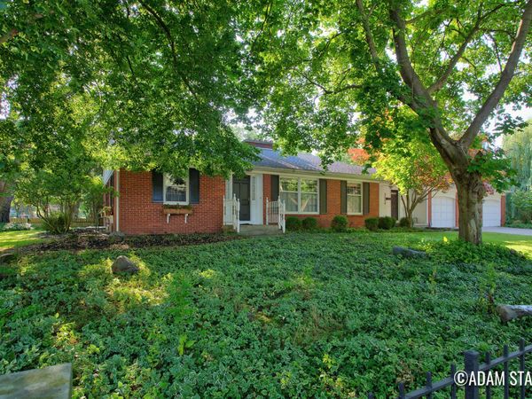 2430 Annchester Drive SE, Grand Rapids, MI 49506