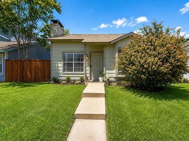 10319 Waterbury Drive, Dallas, TX 75217