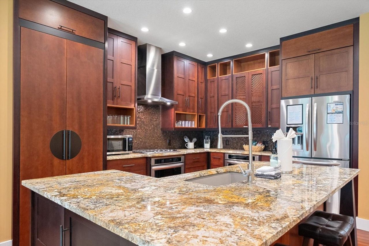 2395 Hyde Park Street, Sarasota, FL 34239 Photo