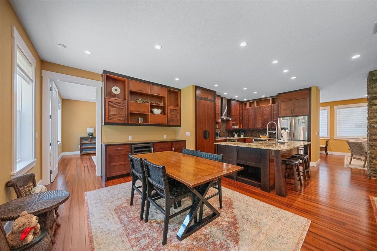 2395 Hyde Park Street, Sarasota, FL 34239 Photo