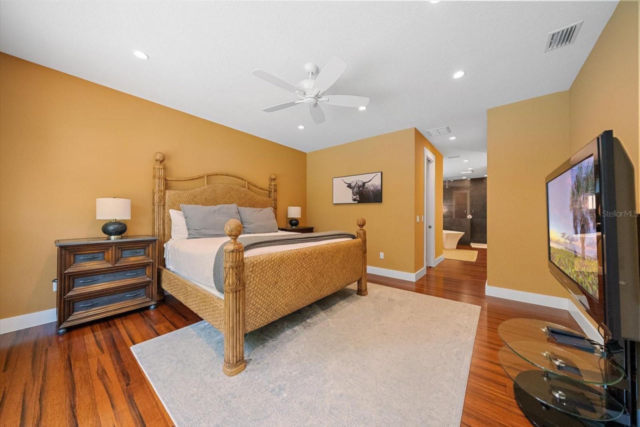2395 Hyde Park Street, Sarasota, FL 34239 Photo