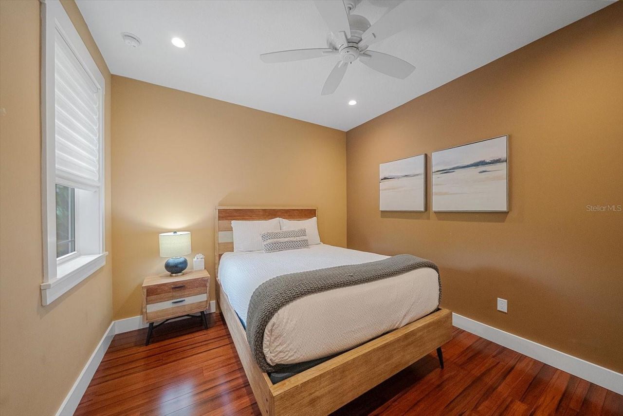 2395 Hyde Park Street, Sarasota, FL 34239 Photo