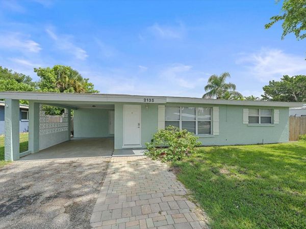 2135 LEE LANE , SARASOTA, FL 34231