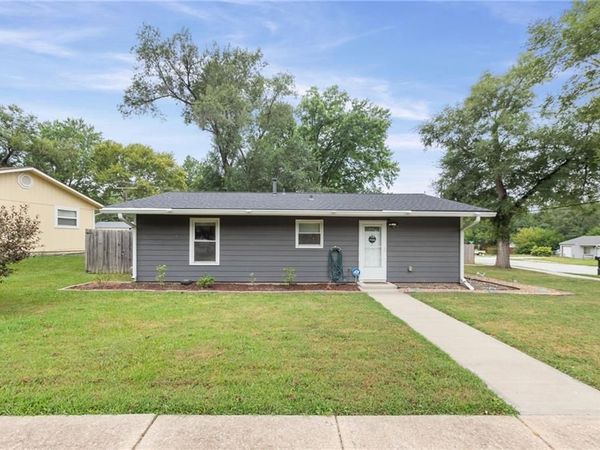 1333 E 19th Street, Lawrence, KS 66046