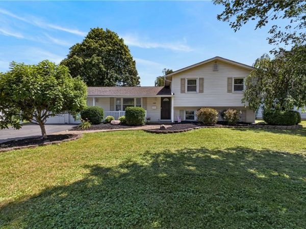 409 Ballad Ave , Rochester, NY 14626