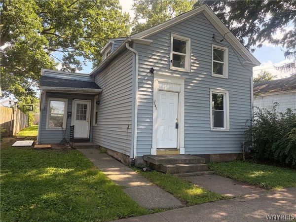 137 Chestnut Street , Lockport, NY 14094
