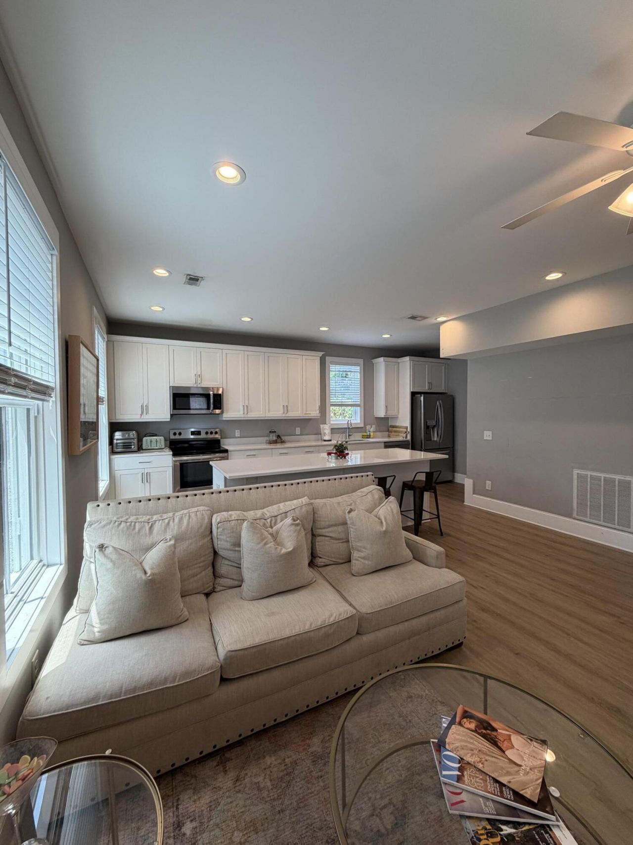 11 Hanover Street Photo 14