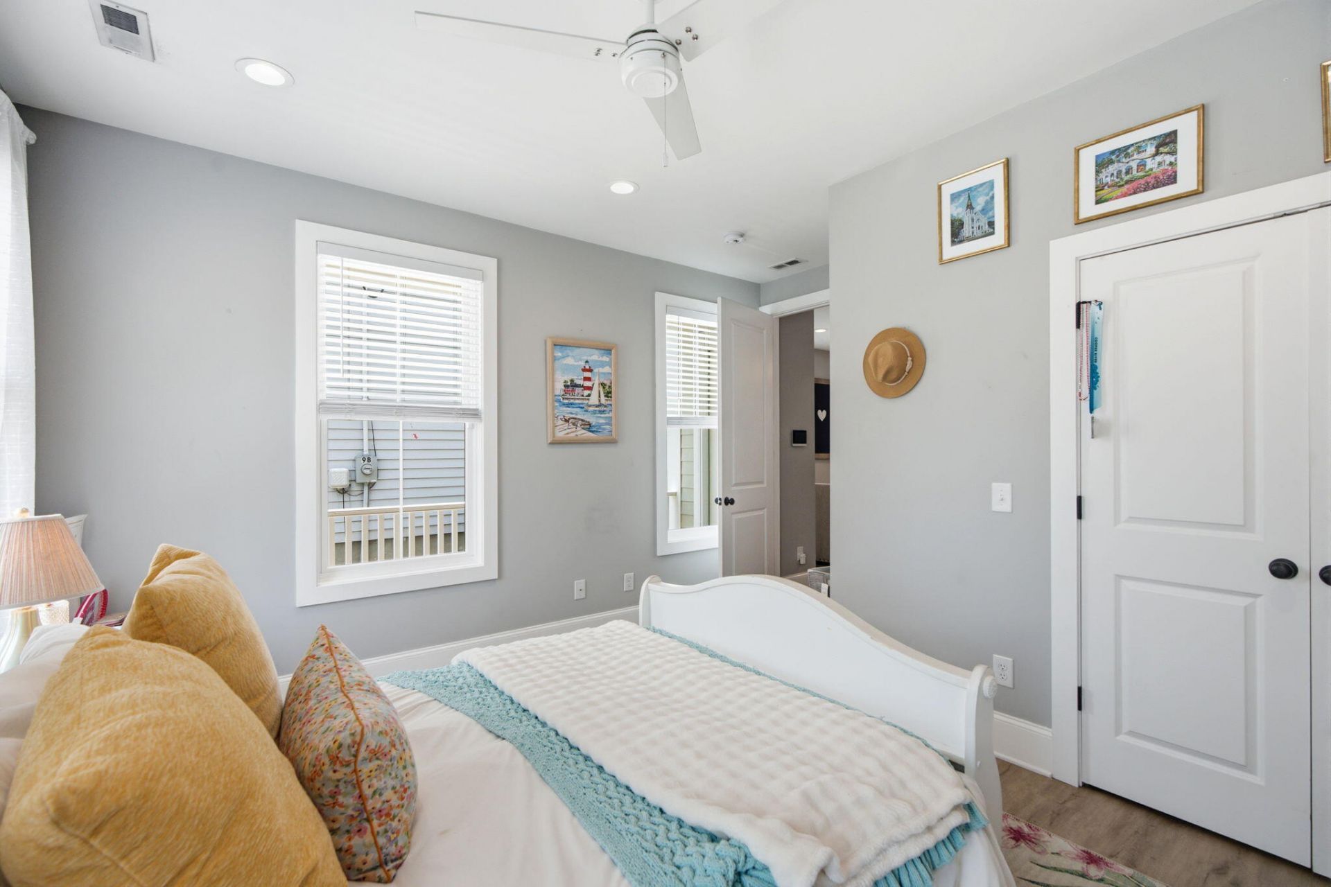 11 Hanover Street Photo 17