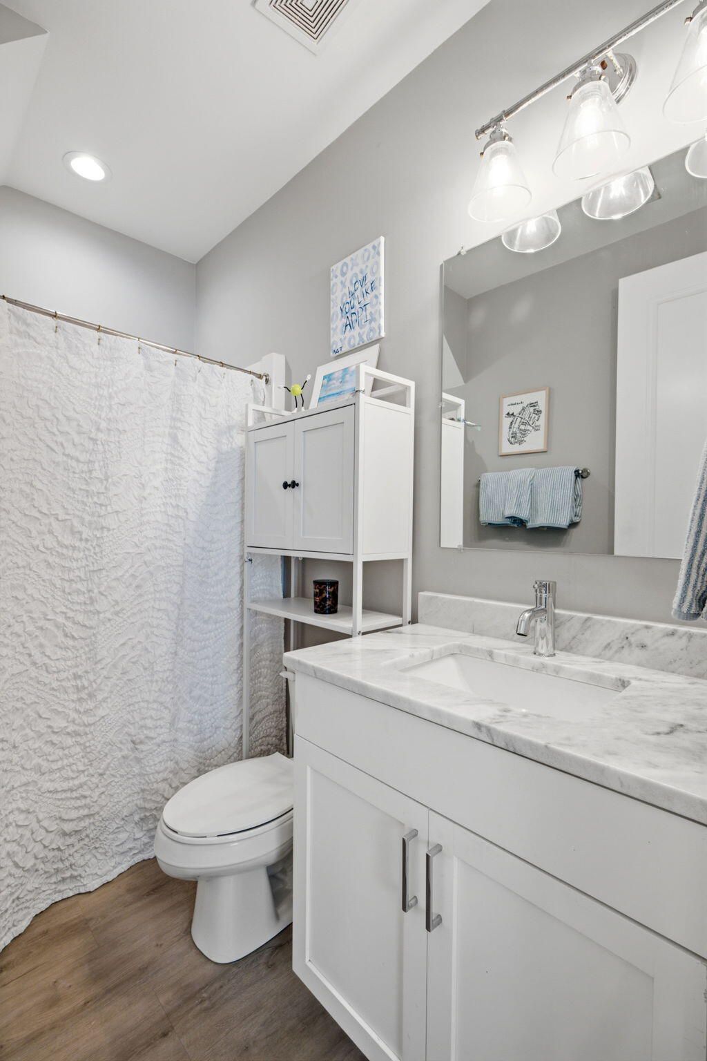 11 Hanover Street Photo 18