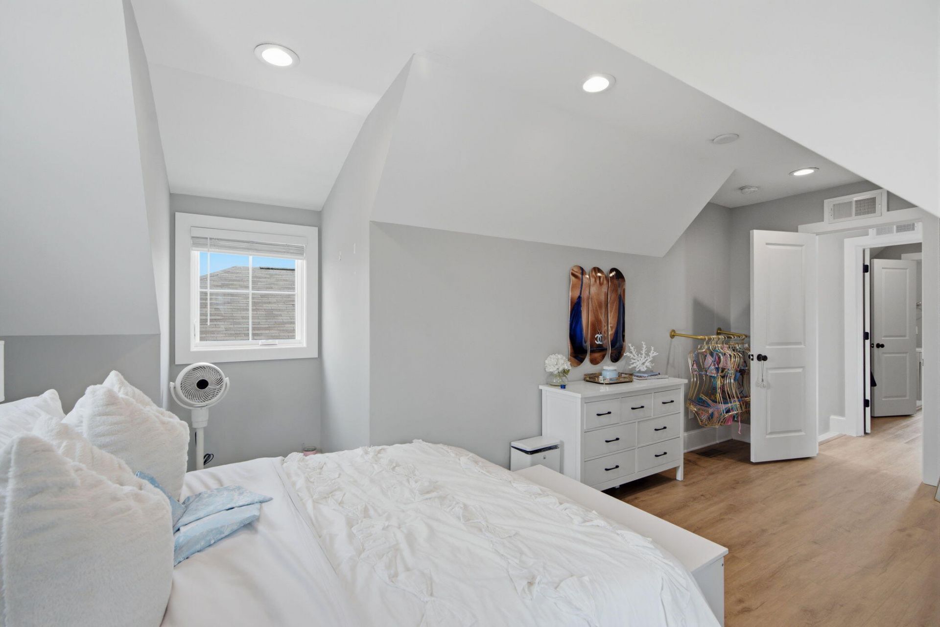 11 Hanover Street Photo 30