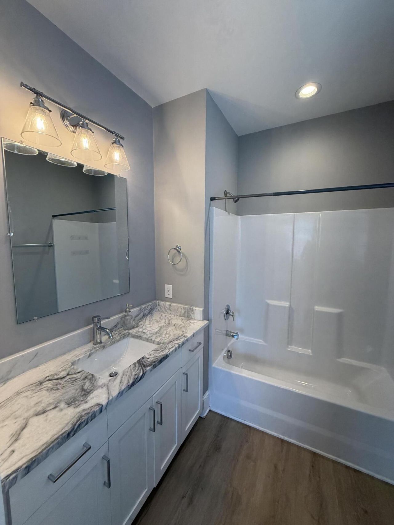 11 Hanover Street Photo 31