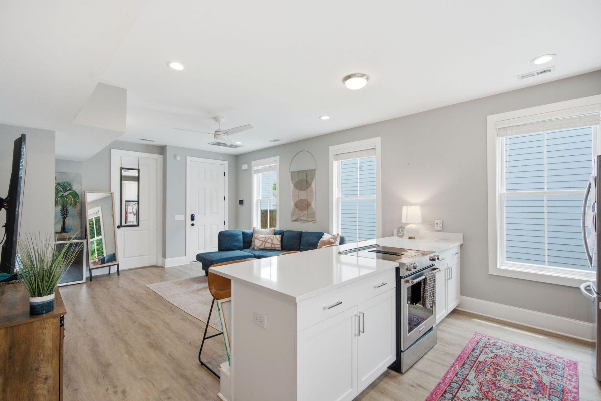 11 Hanover Street Photo 47