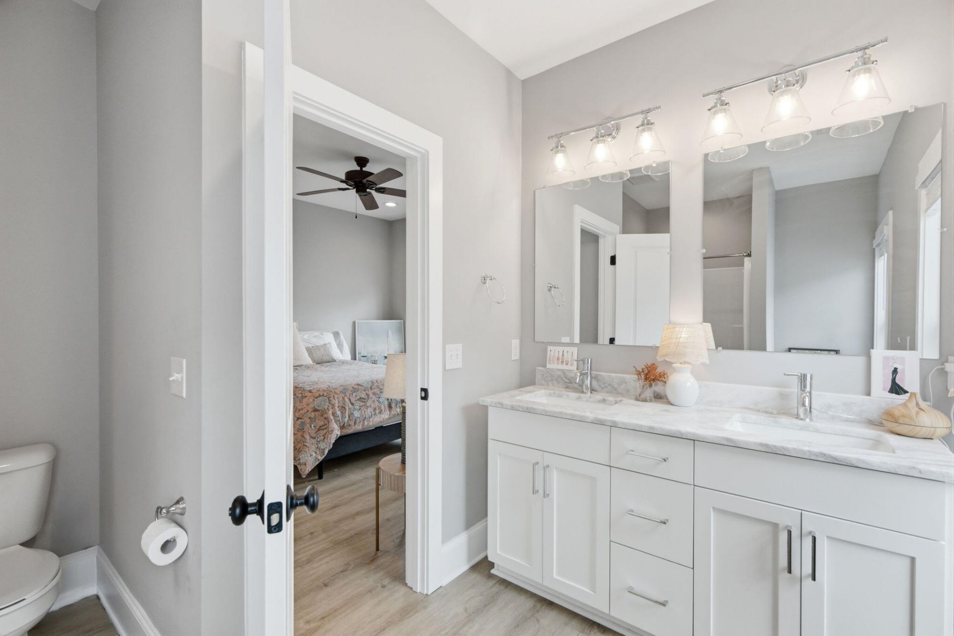 11 Hanover Street Photo 50