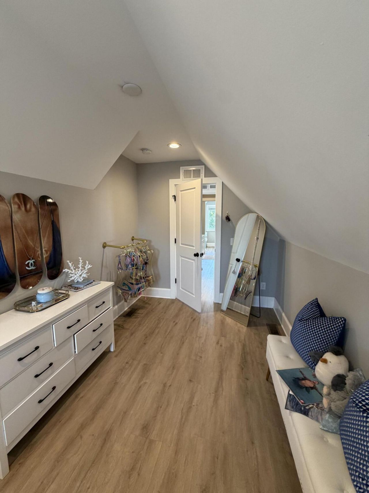 11 Hanover Street Photo 51