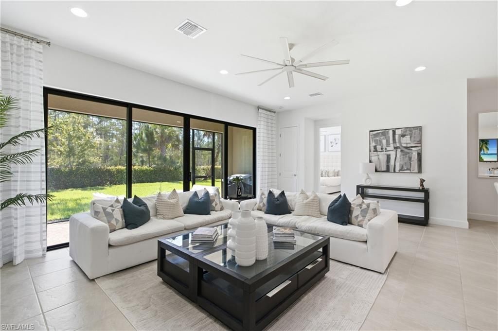 20374 Fair Oak Ln, Estero, FL 33928 Photo