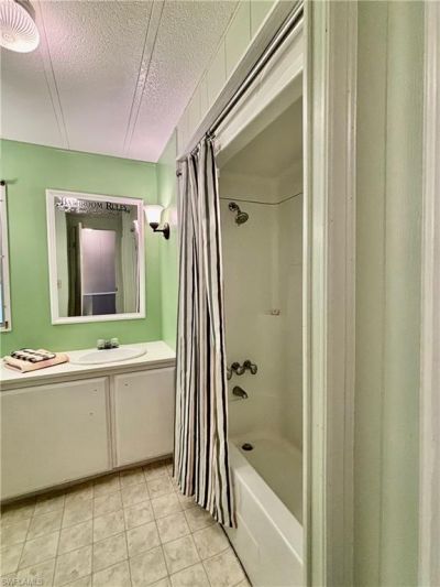 518 Pine Tree Ct, North Fort Myers, FL 33917 Photo