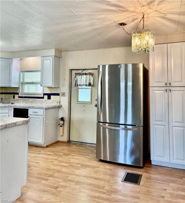 518 Pine Tree Ct, North Fort Myers, FL 33917 Photo