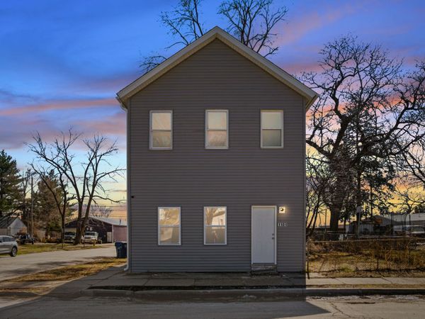 1101 w 6th Street , Davenport, IA 52802