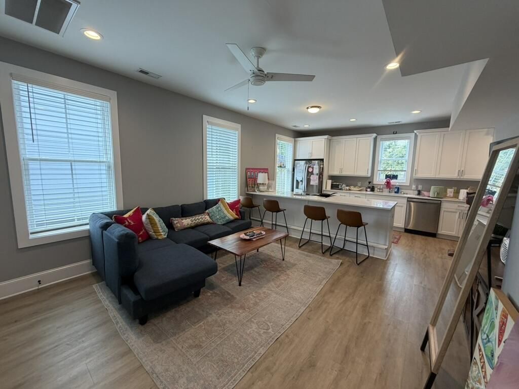 11 Hanover Street Photo 61