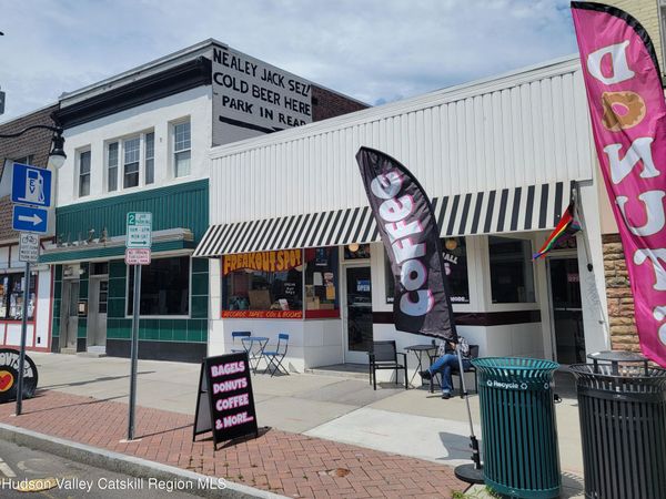 582 Broadway , Kingston, NY 12401