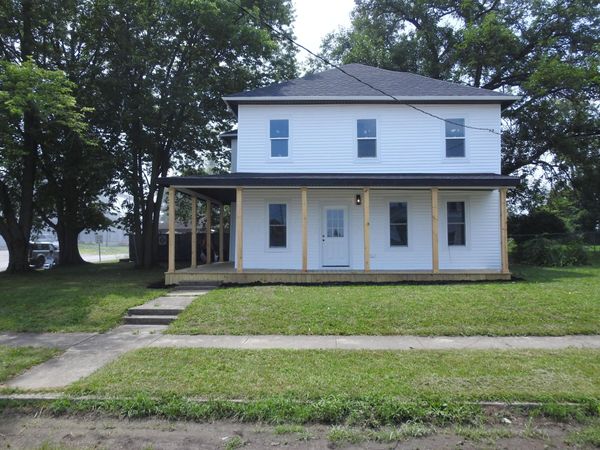 121 New Street , Mount Sterling, OH 43143