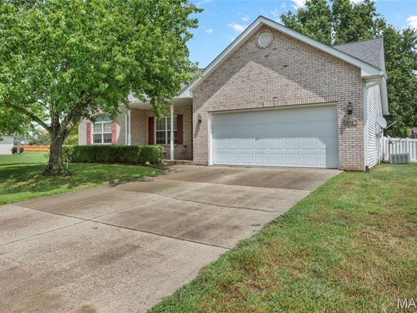 958 Holyoke Drive, Shiloh, IL 62269