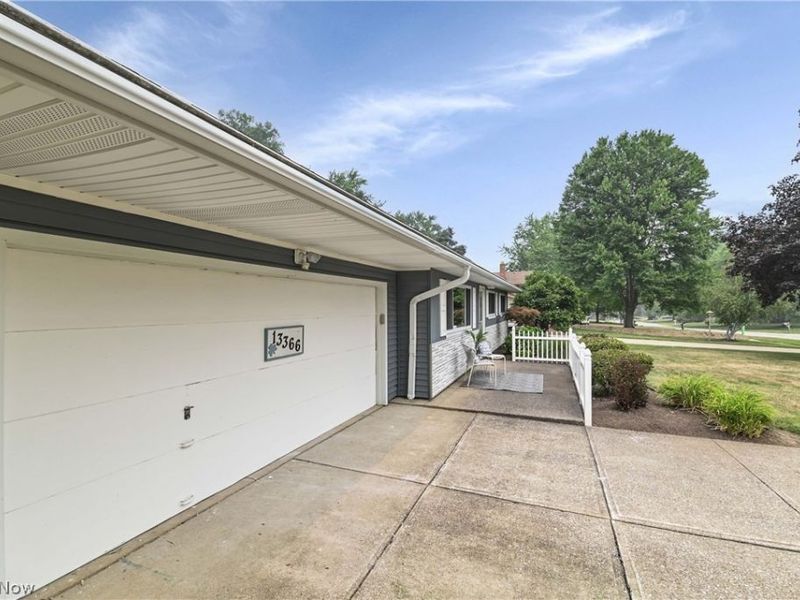 13366 Richards Drive, Strongsville, OH 44149 Photo 3