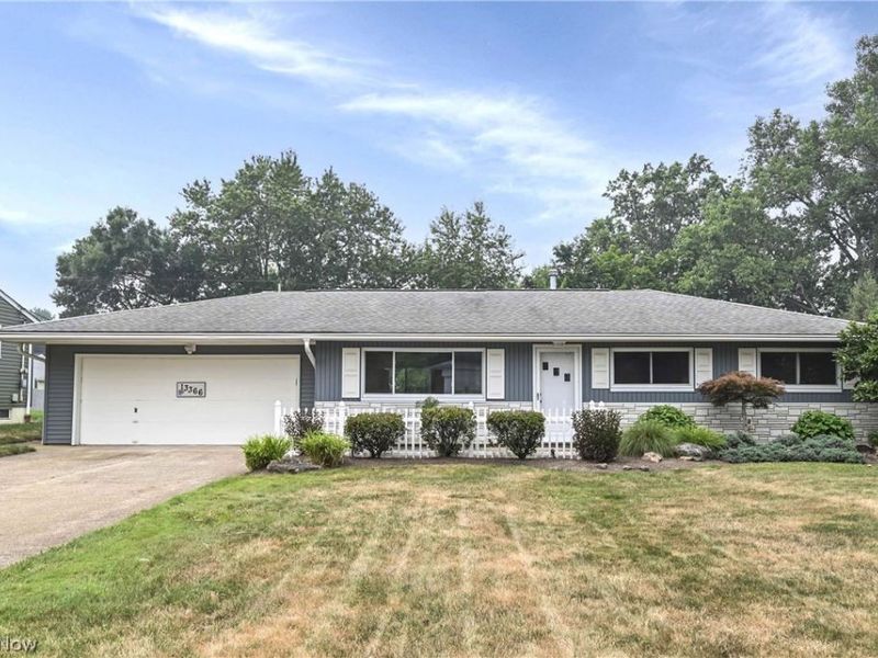 13366 Richards Drive, Strongsville, OH 44149 Photo 4