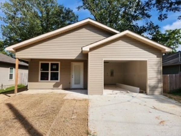209 N Jackson Street, Cabot, AR 72023