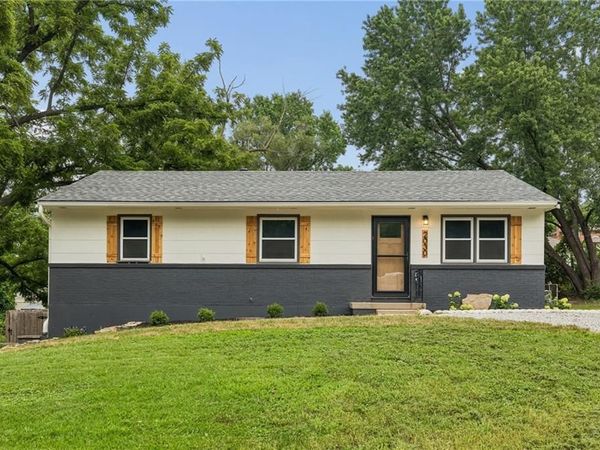 2030 NW 50th Street, Kansas City, MO 64151