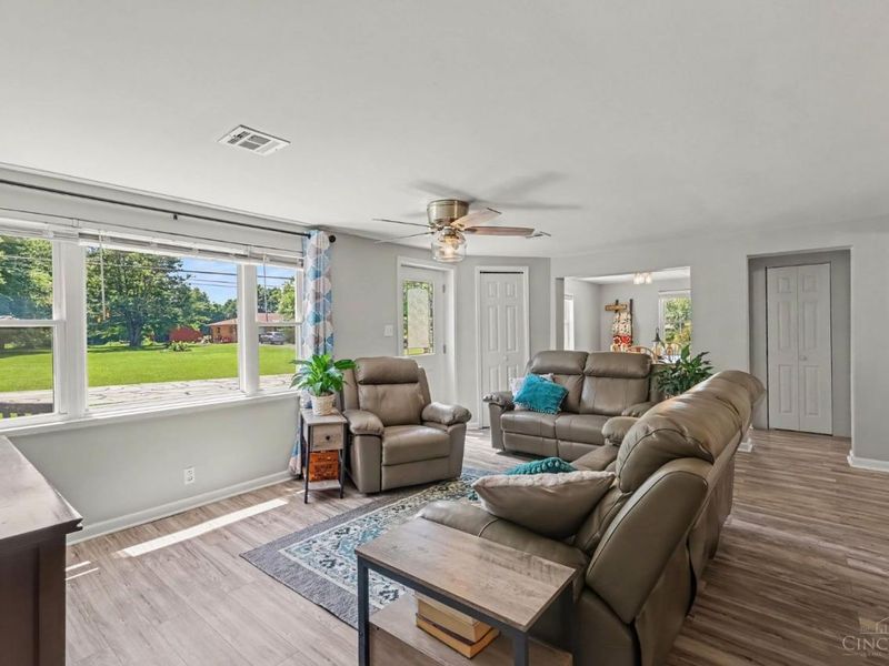 3796 Starling Road, Bethel, OH 45106 Photo 6