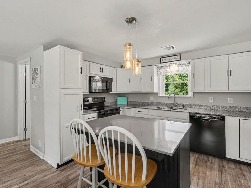 3796 Starling Road, Bethel, OH 45106 Photo 9