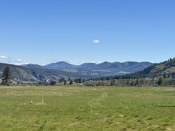 31625 E Hume Rd, Davenport, WA 99122