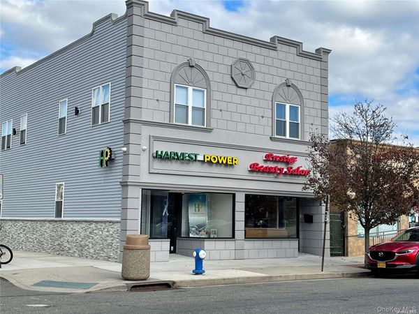 905 W Beech Street, Long Beach, NY 11561