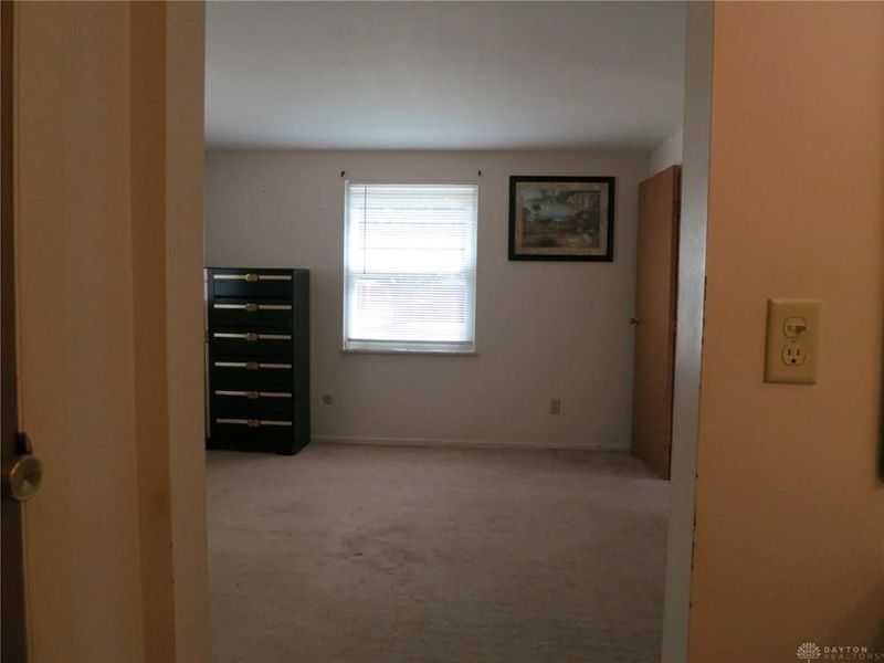 7001 Charing Court, Huber Heights, OH 45424 Photo 18