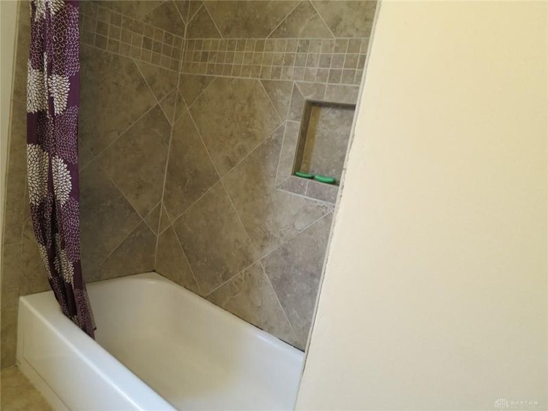 7001 Charing Court, Huber Heights, OH 45424 Photo 23