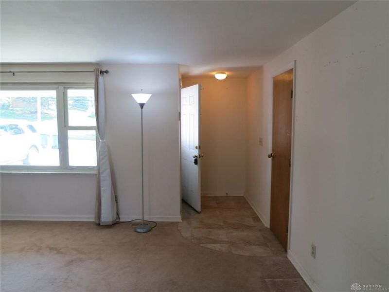 7001 Charing Court, Huber Heights, OH 45424 Photo 6